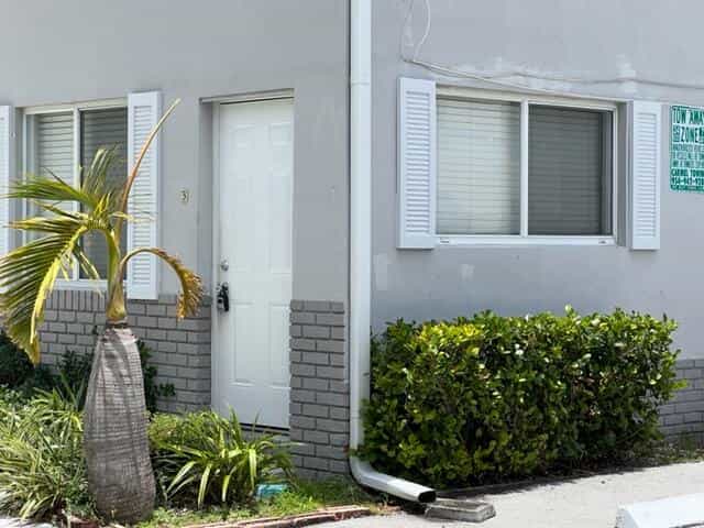 Rumah di Benteng Lauderdale, Florida 11637522