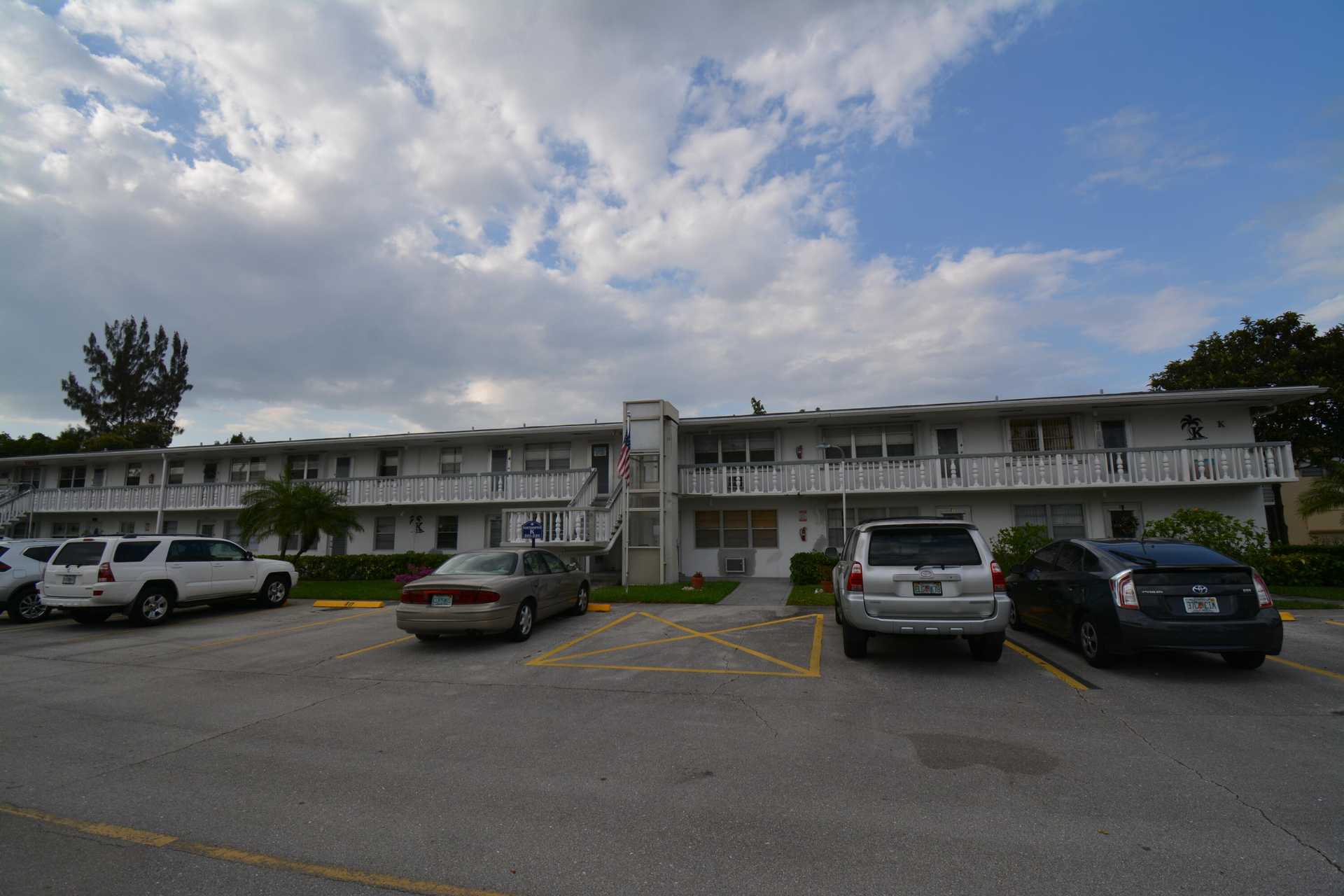 Condominium in West Palm Beach, Florida 11637523