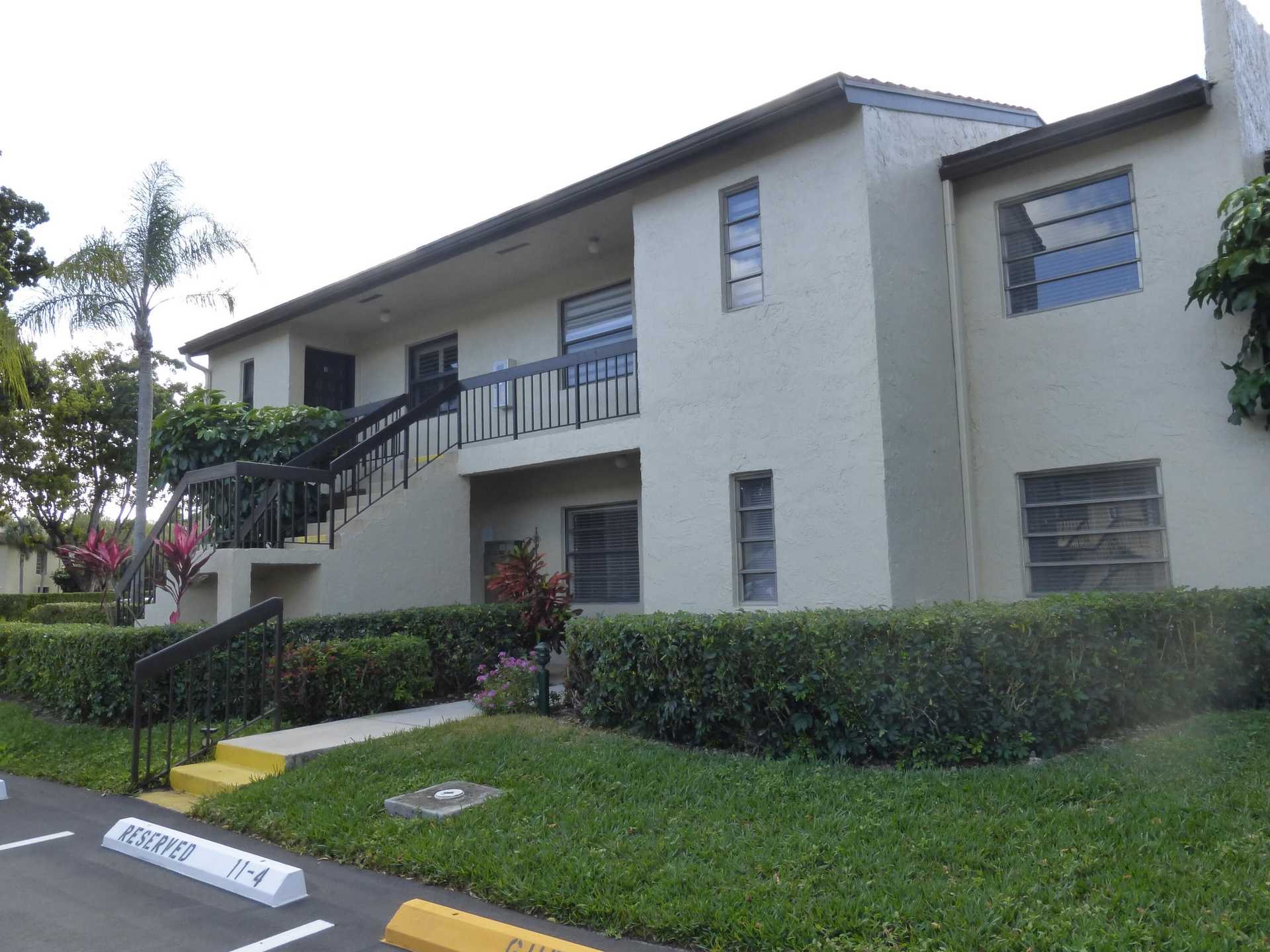 Condominium in Sandalfoot Cove, Florida 11637540