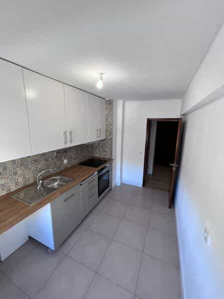 Condominium in Quelfes, Faro 11637818