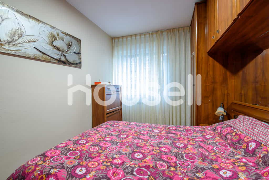 公寓 在 Oviedo, Principado de Asturias 11638717