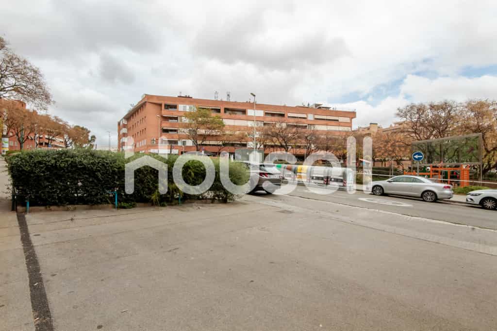 Condominium in Sant Boi de Llobregat, Catalunya 11638736