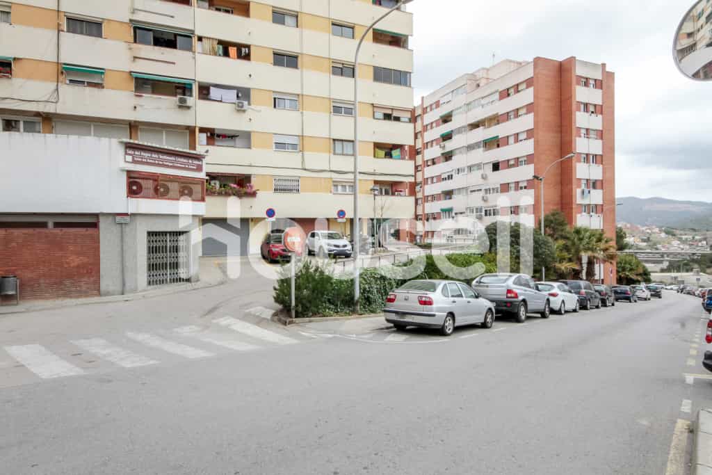 公寓 在 Moncada y Reixach, Cataluña 11638738
