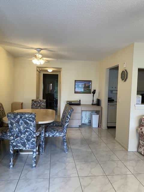 Condominium in Deerfield Beach, Florida 11638772