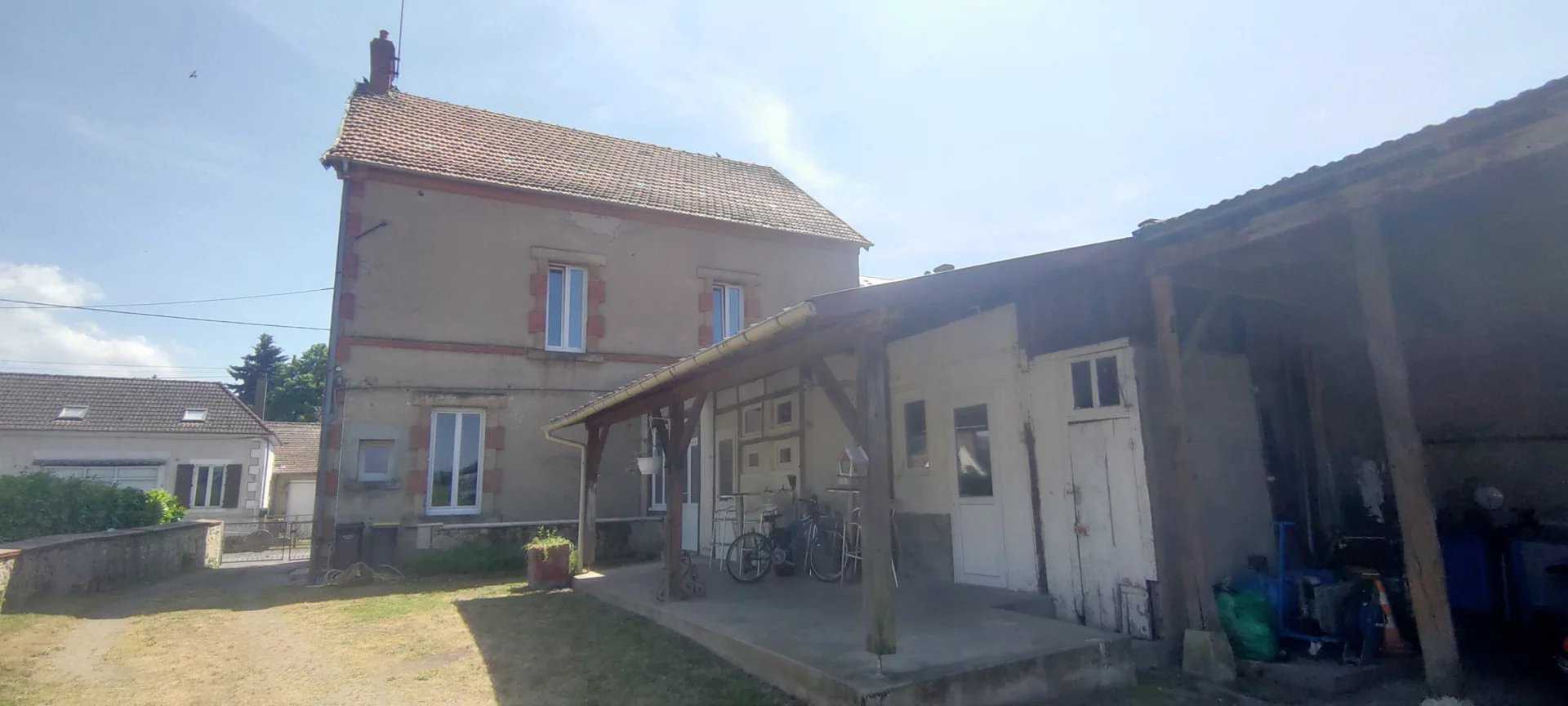 מגורים ב Saint-Bonnet-Tronçais, Allier 11638779