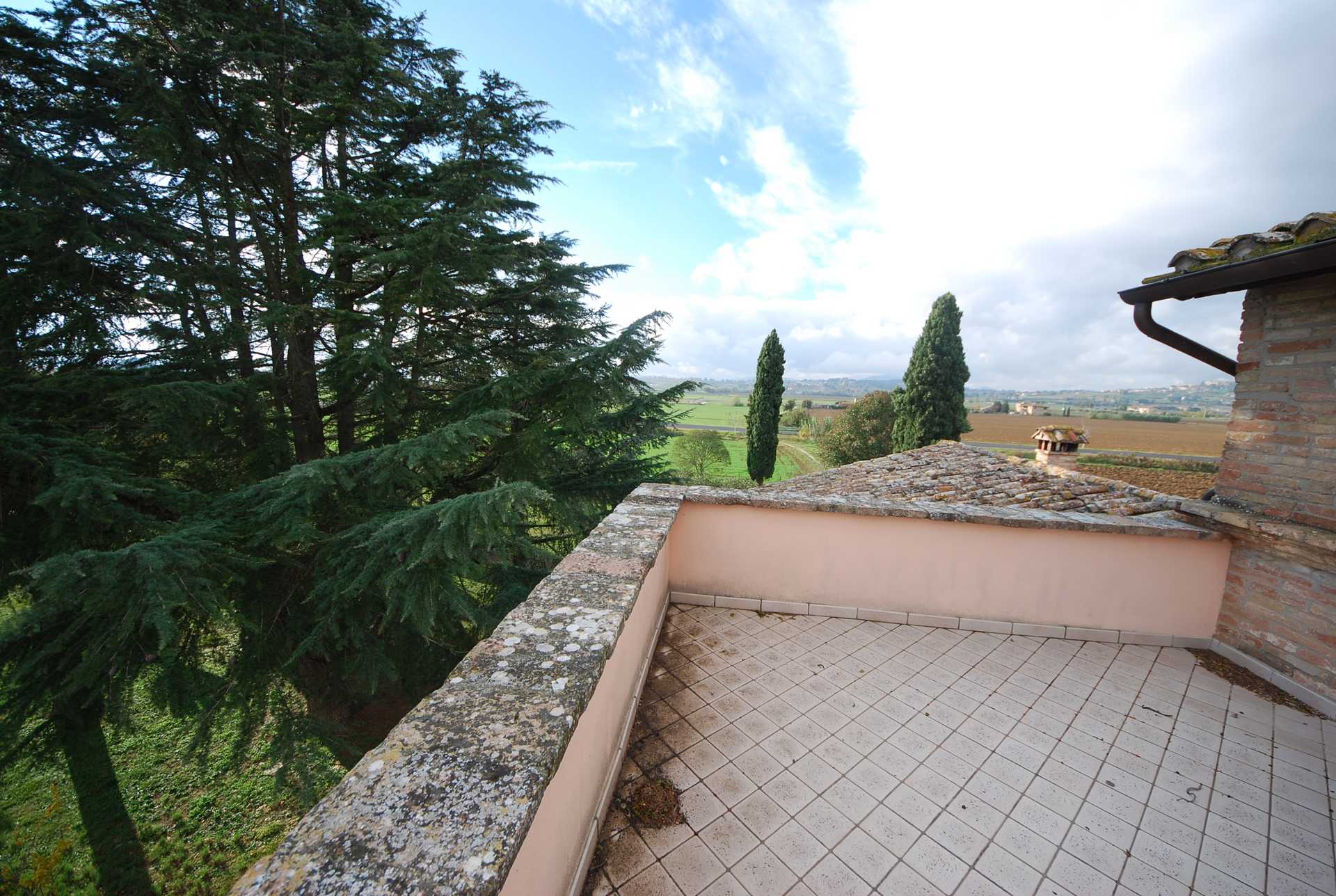 σπίτι σε Assisi, Umbria 11638954
