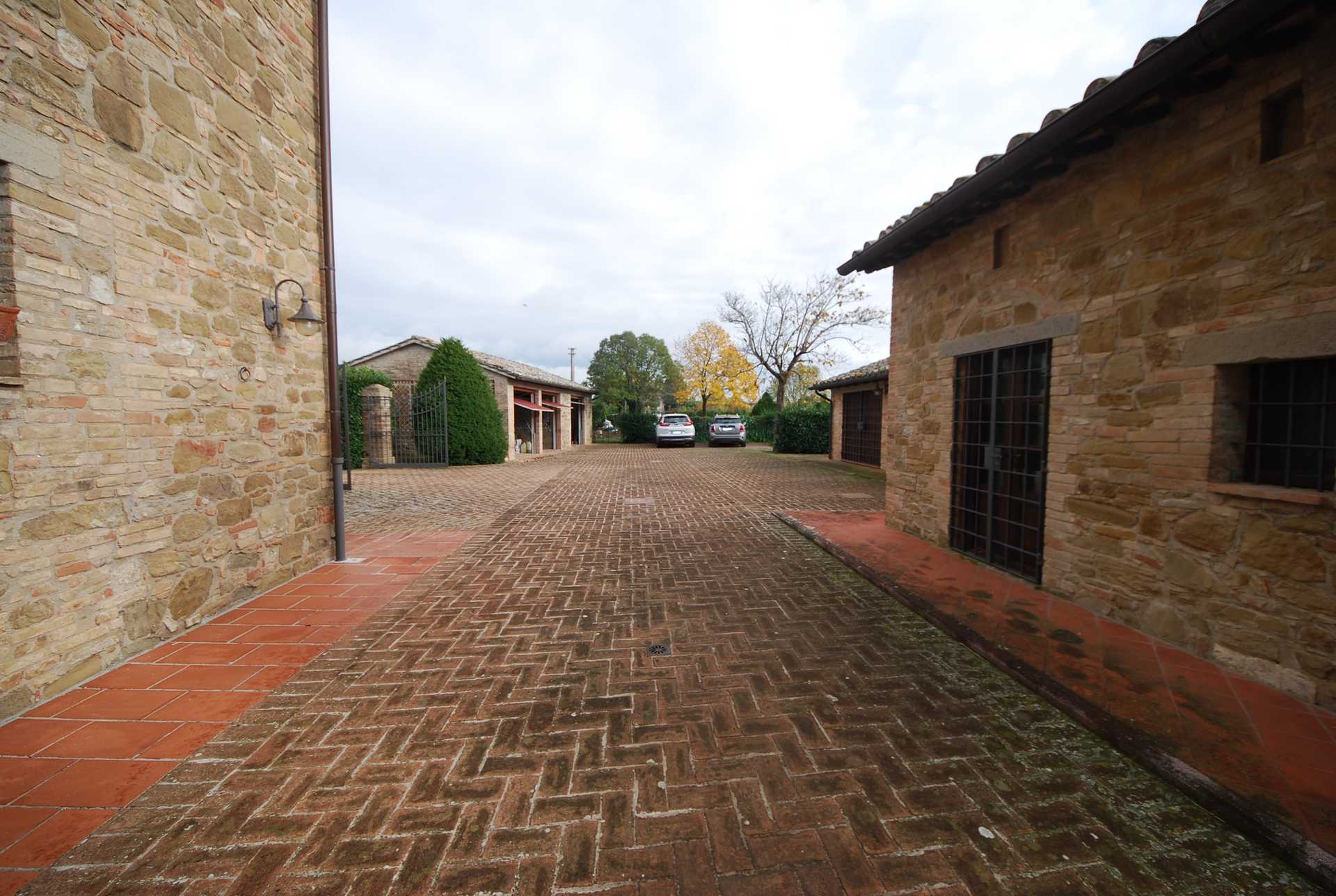 Dom w Assisi, Umbria 11638954