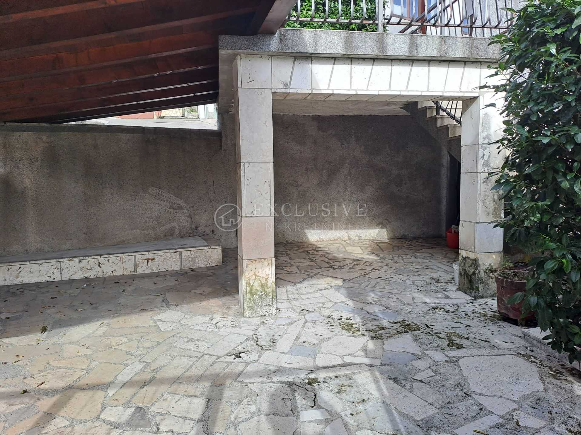 House in Rijeka, Primorsko-goranska županija 11639090