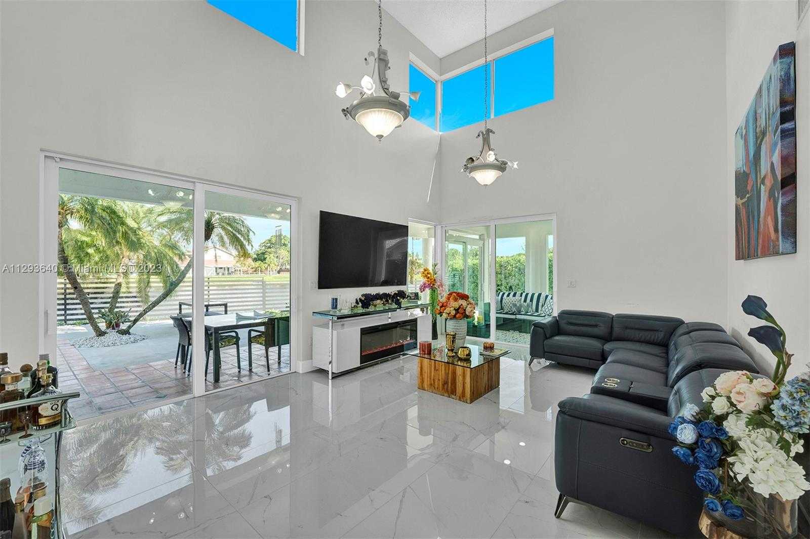 Будинок в Miami, Florida 11639112