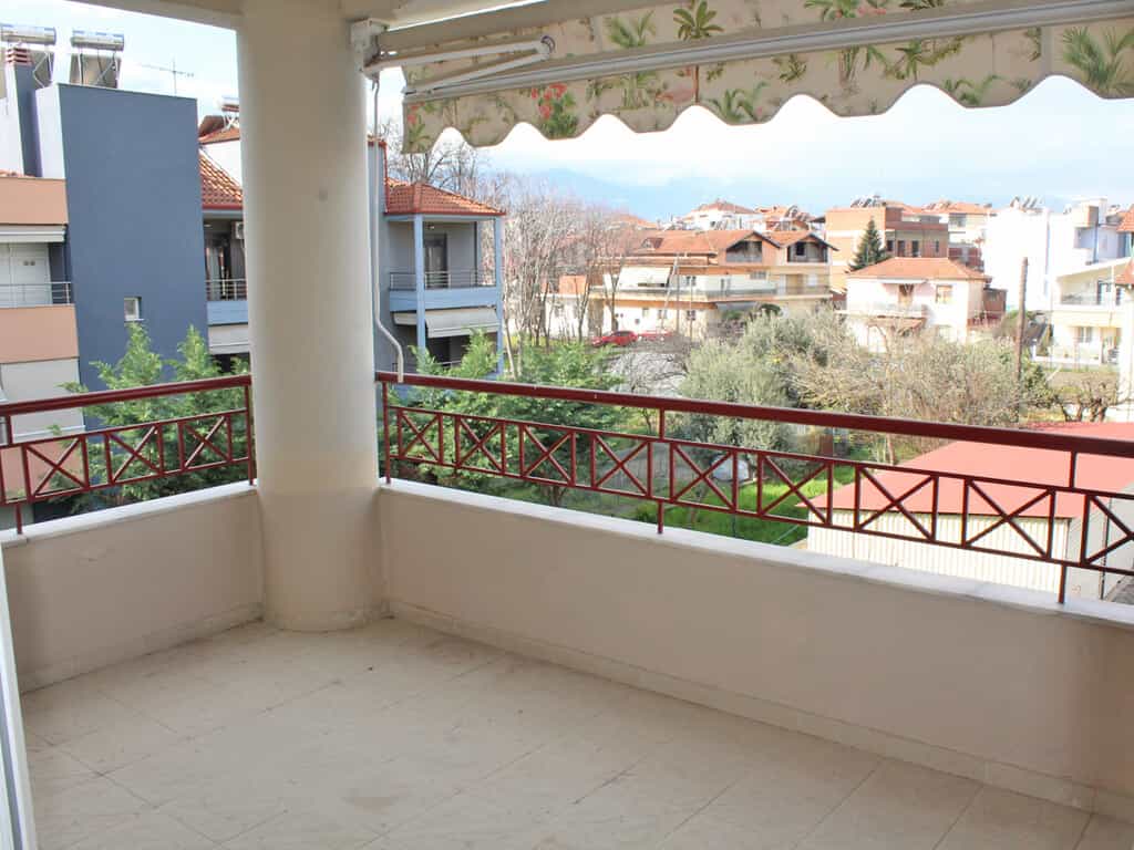 Condominium in Katerini, Kentriki Makedonia 11639330