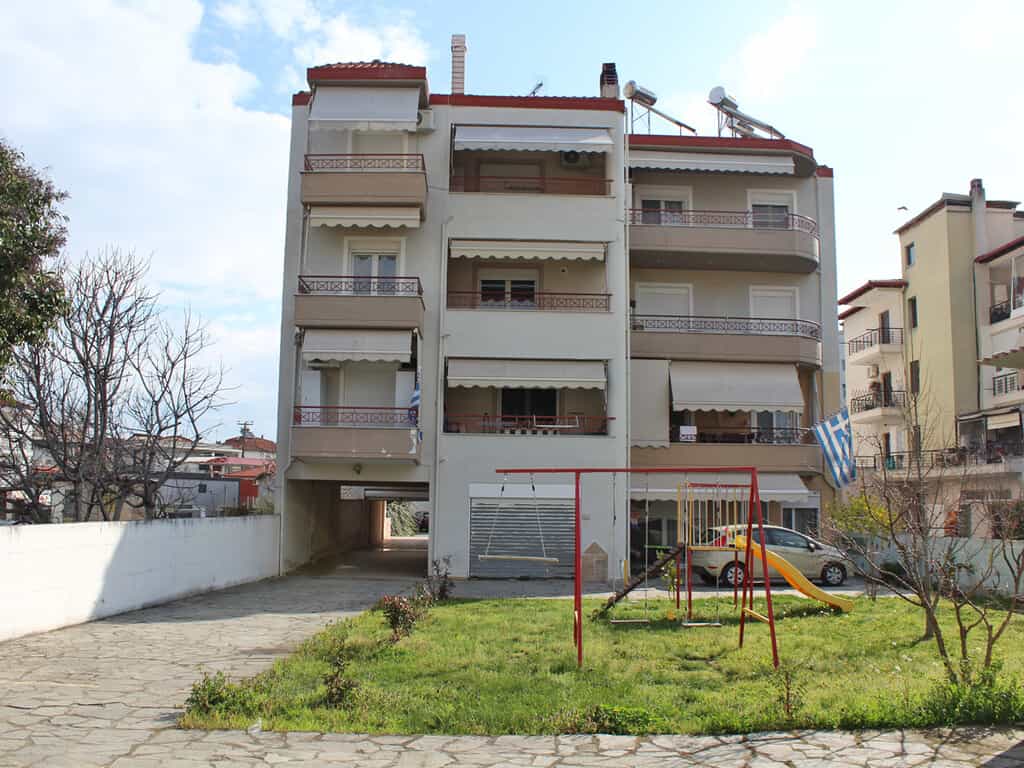 Condominium in Katerini,  11639330