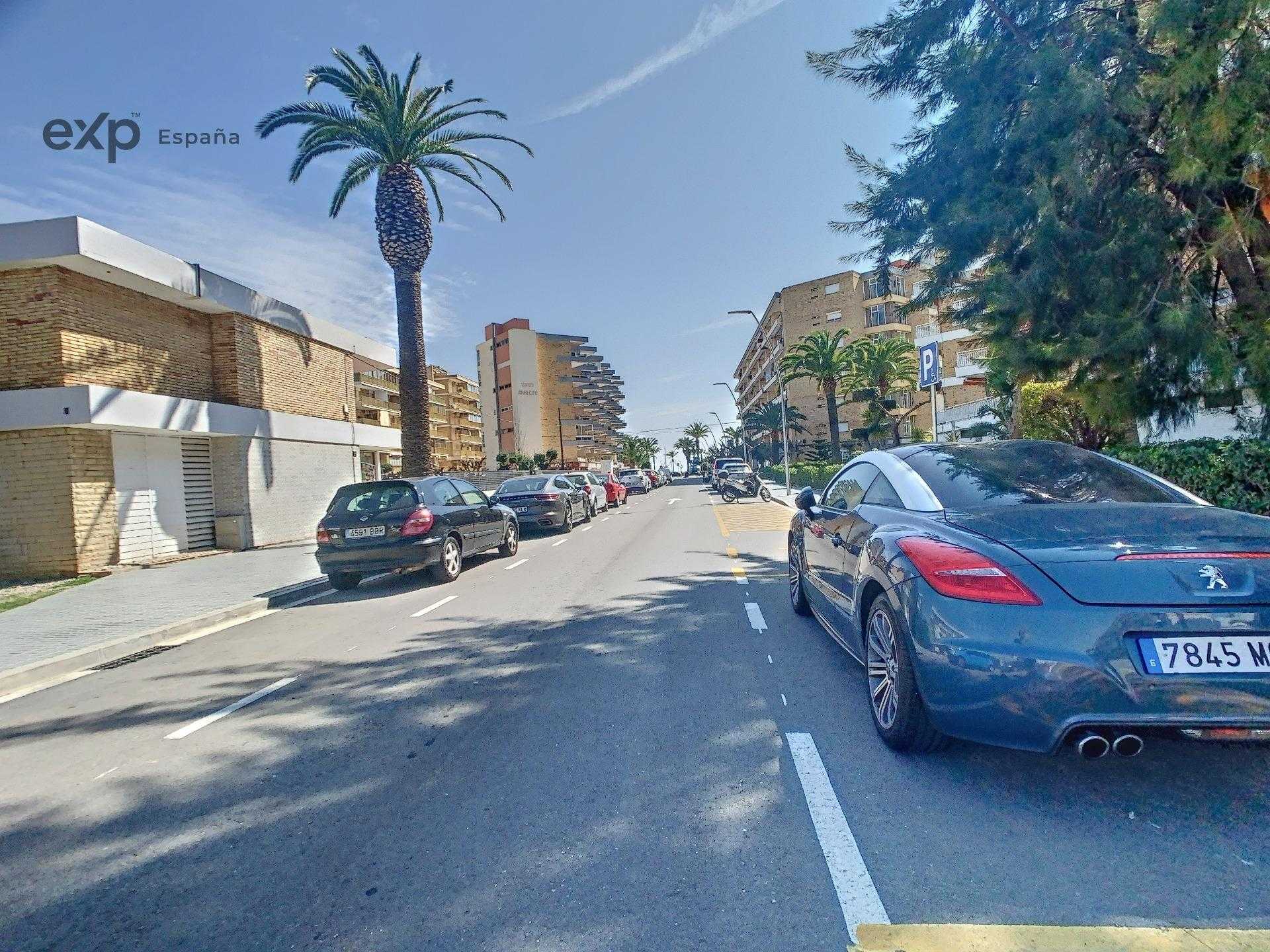Condominium in La Pineda, Catalonia 11639376