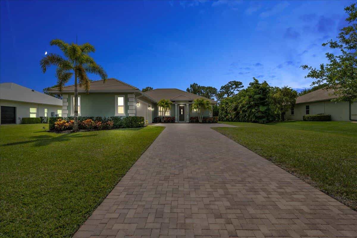 House in Port St. Lucie, Florida 11639903