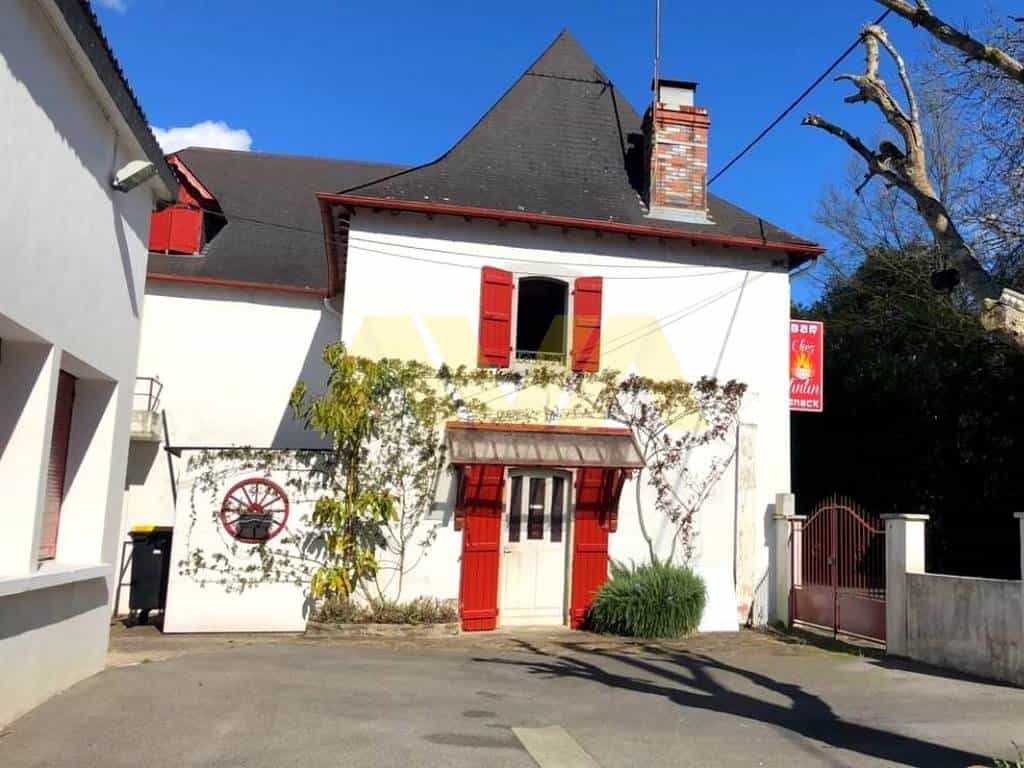 Huis in Mauleon-Licharre, Nouvelle-Aquitaine 11639949