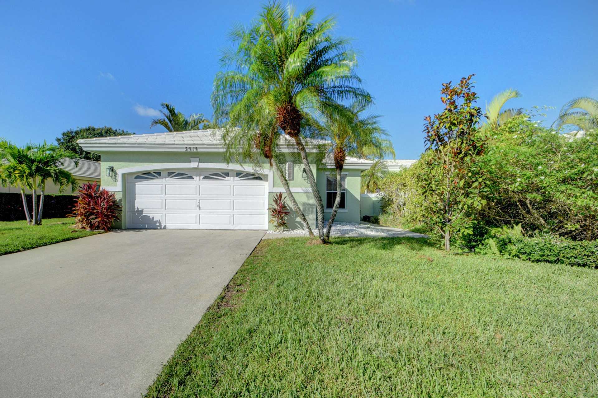 House in Wellington, Florida 11640005