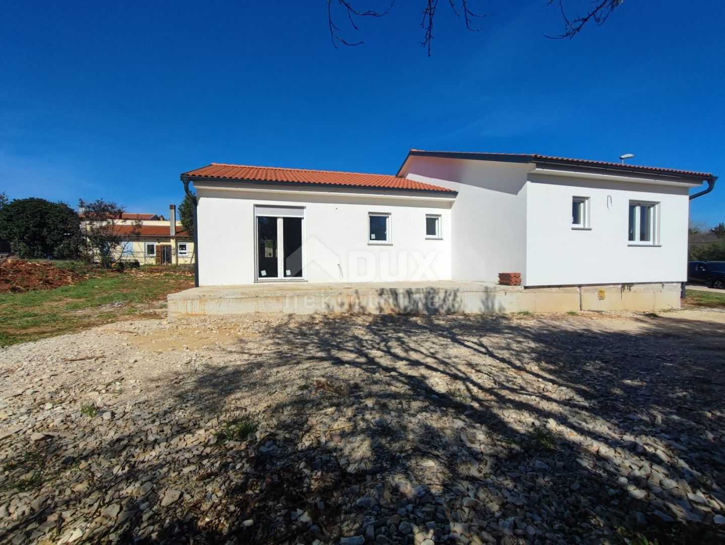 жилой дом в Pula, Istarska županija 11640592