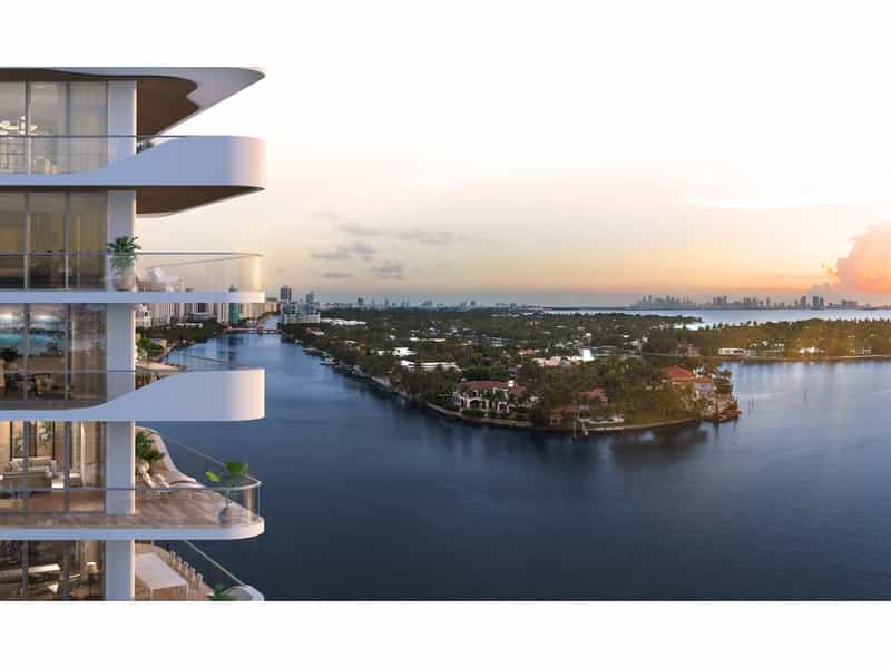 Condominium in Miami Beach, Florida 11641000