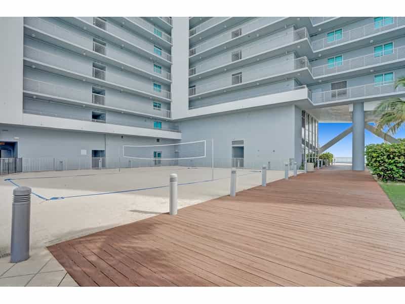 Condominium dans Miami, Florida 11641003