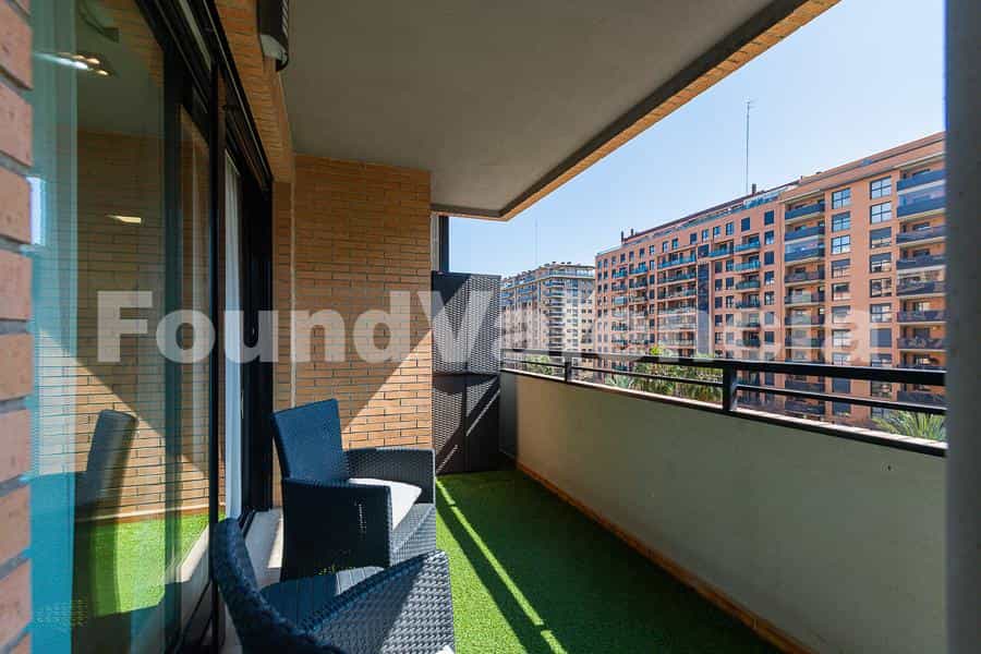 Condominium dans Valencia, Valencian Community 11641182