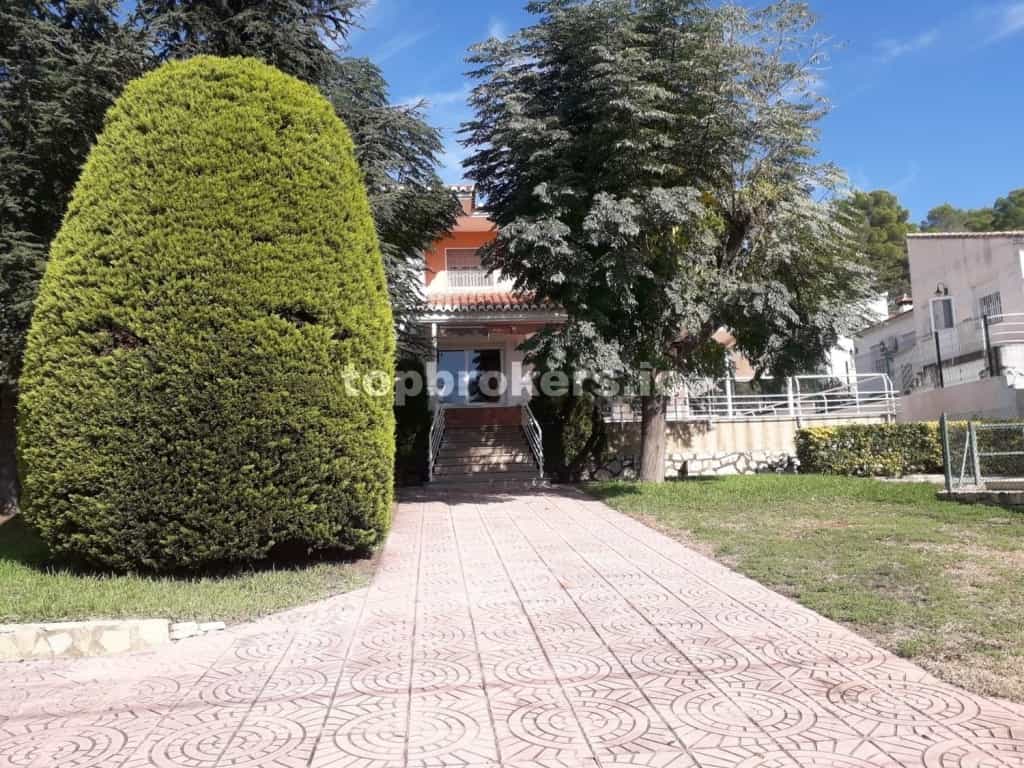 Condominium in Gandia, Comunidad Valenciana 11641358
