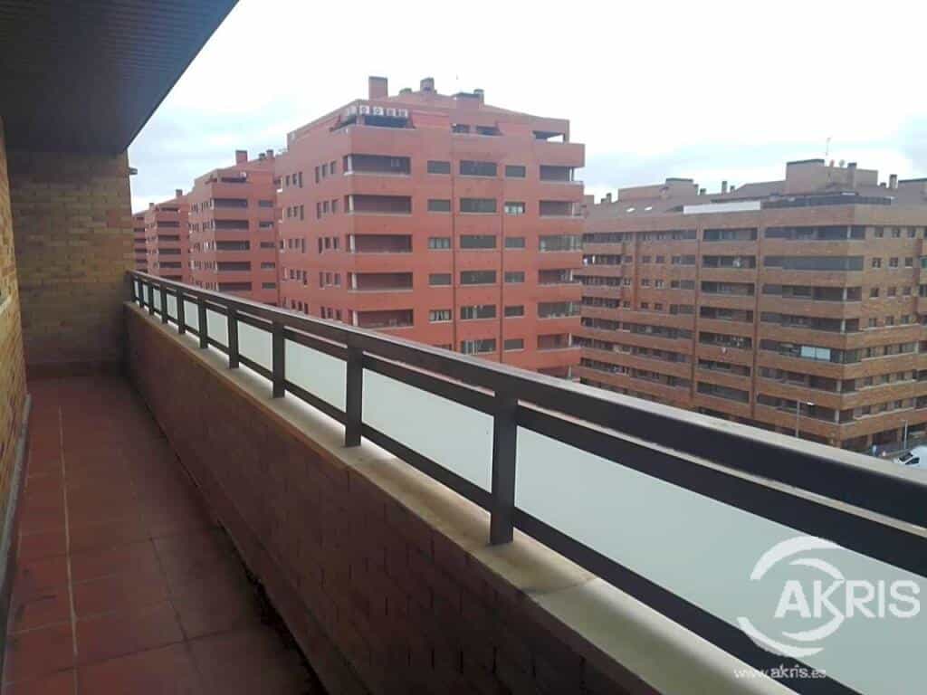 Condominium in Sesena Nuevo, Castilië-La Mancha 11641367