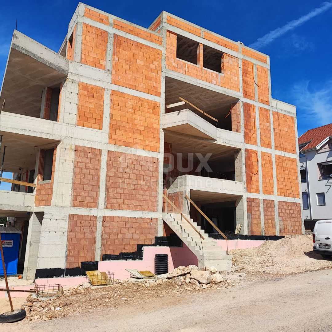 Condominium in Kolan, Zadar County 11642024