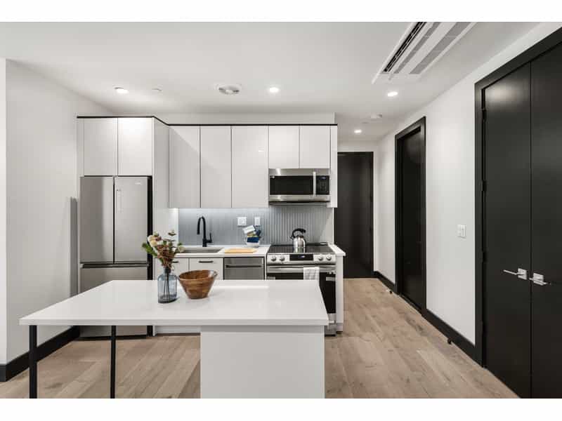 Condominium in Brooklyn, New York 11642040