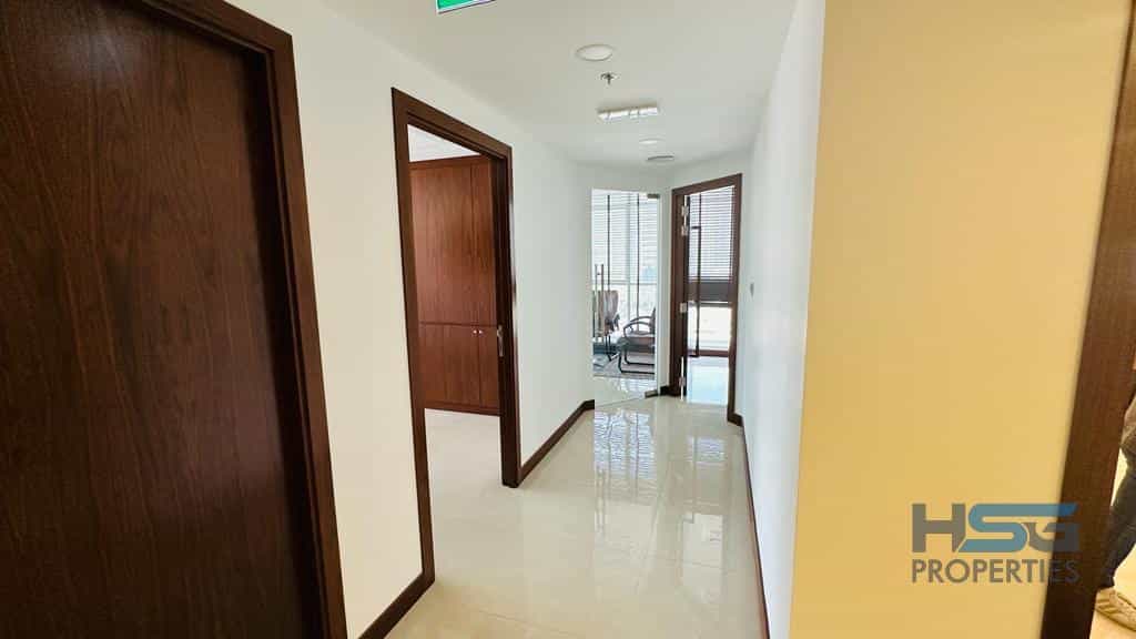 Bureau dans Dubai, Dubai 11642360