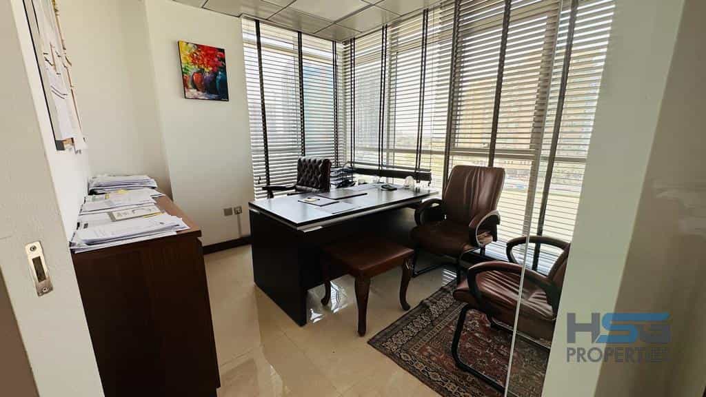 辦公室 在 Warisan, Dubayy 11642360