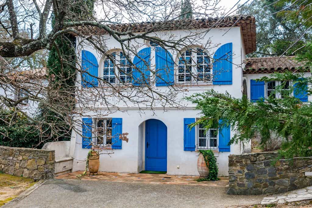Hus i Ramatuelle, Provence-Alpes-Cote d'Azur 11642438