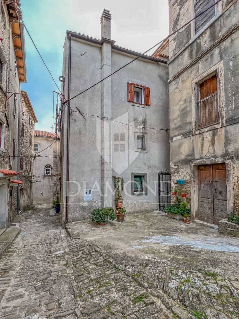 House in Buje, Istria County 11642855