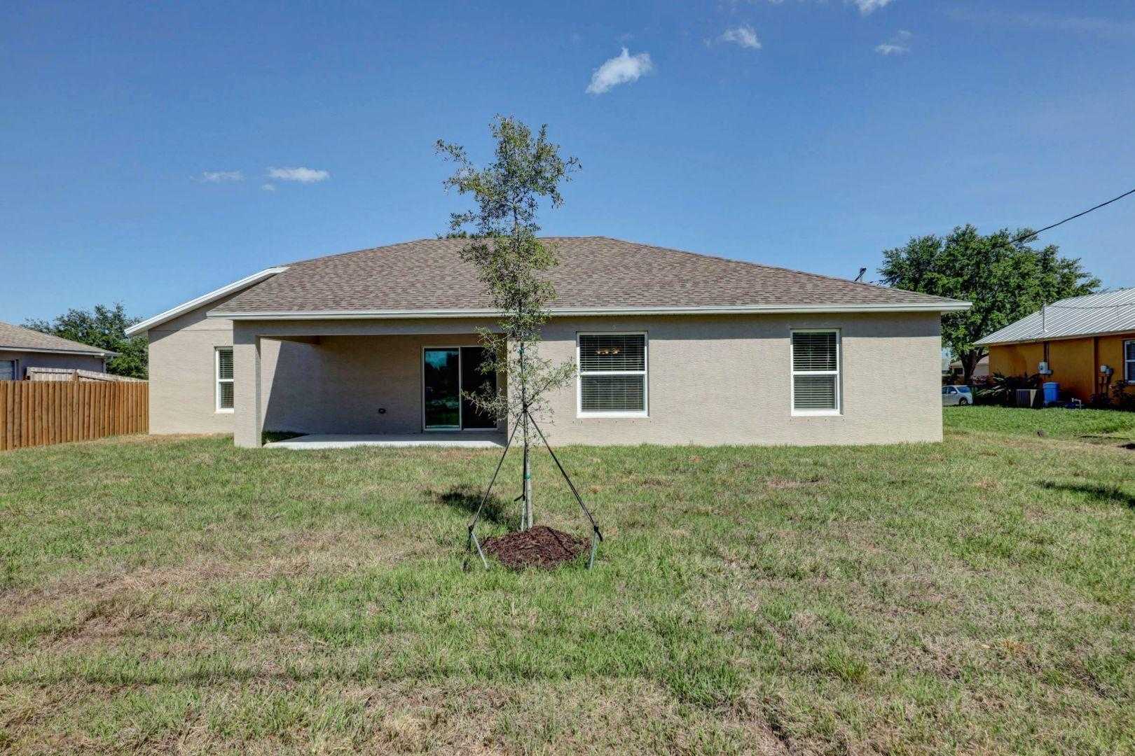 House in Port St. Lucie, Florida 11642954