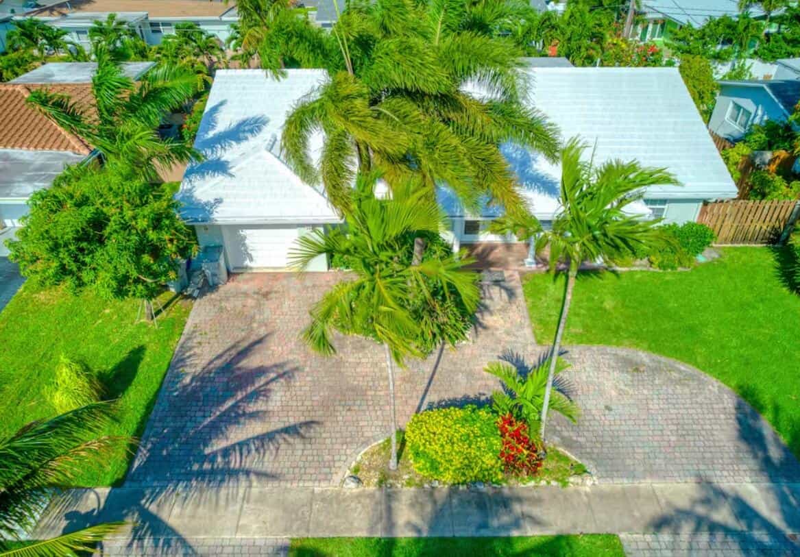 House in Pompano Beach, Florida 11642957