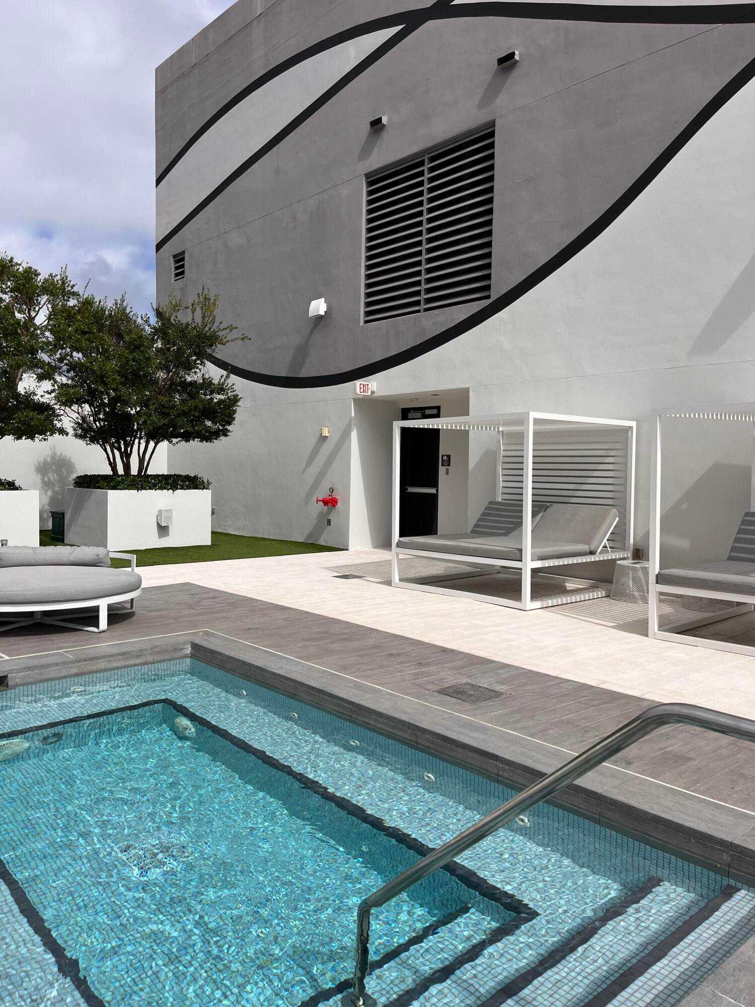 House in Miami, Florida 11642968