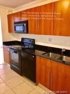House in Hollywood, Florida 11642977