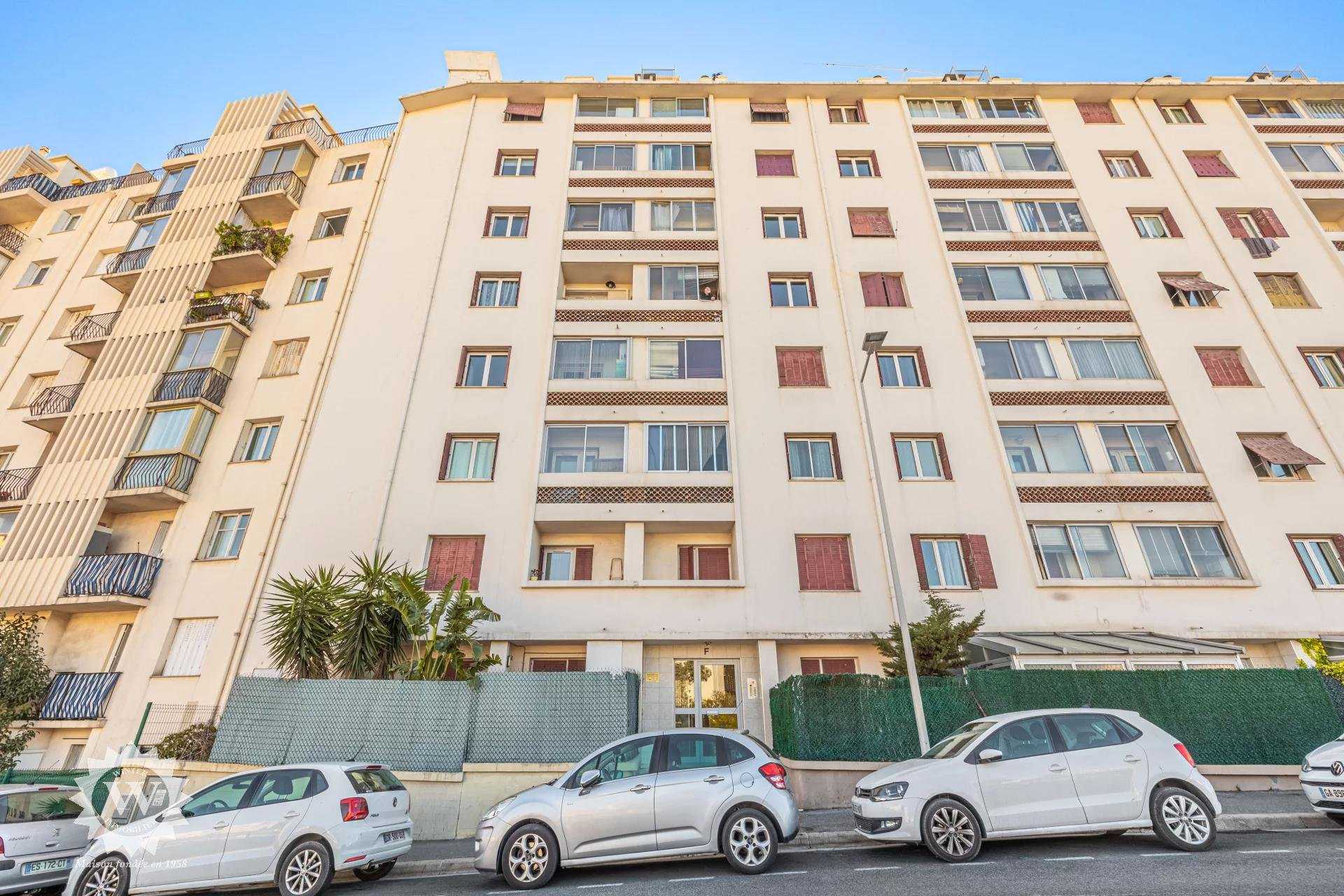 Condominium dans Nice, Alpes-Maritimes 11643015