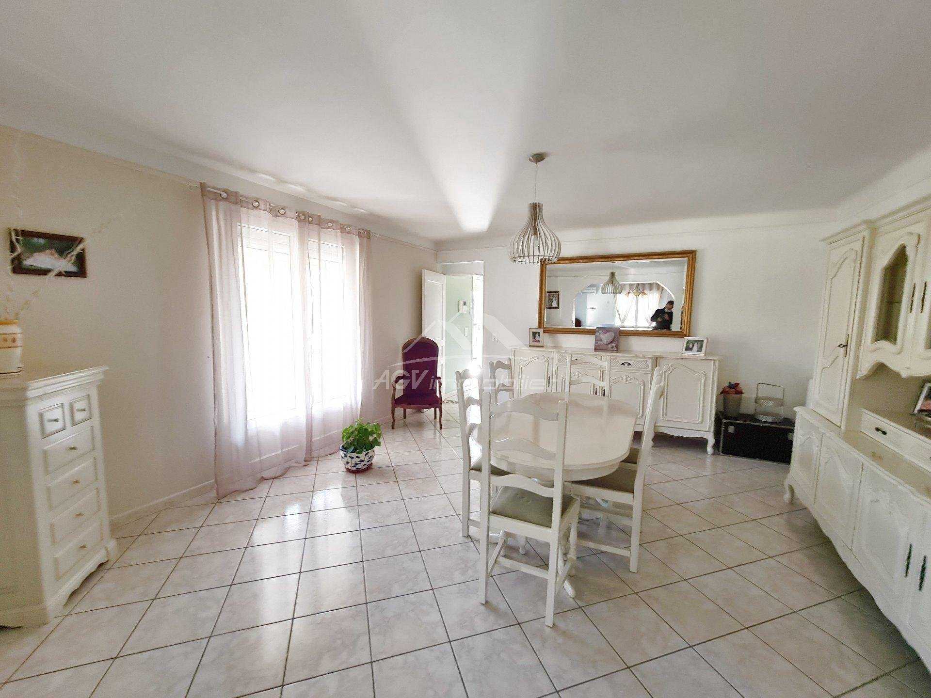 σπίτι σε Saint-Martin-de-Valgalgues, Gard 11643089