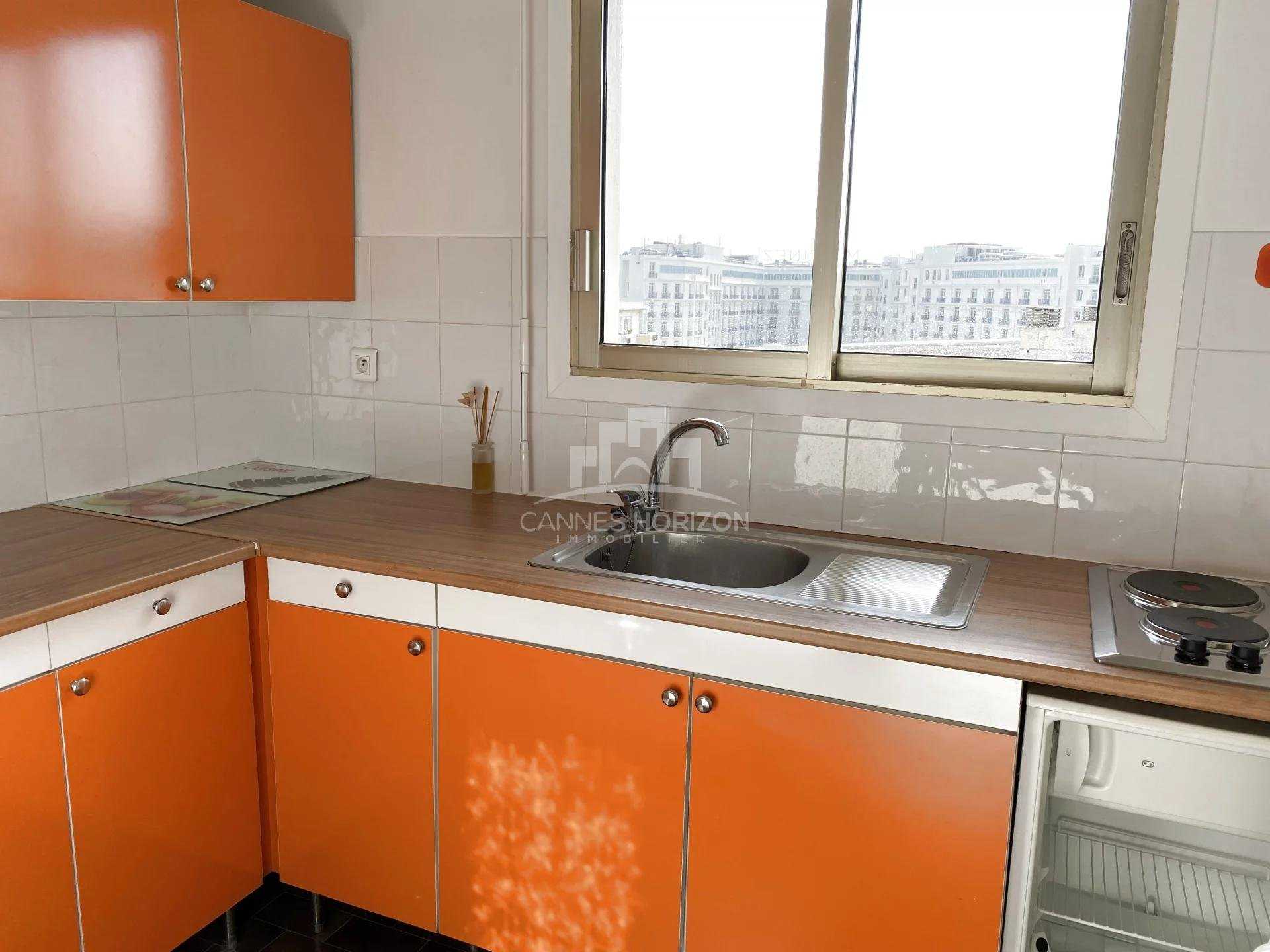 公寓 在 戛纳, 普罗旺斯-阿尔卑斯-蓝色海岸 11643114