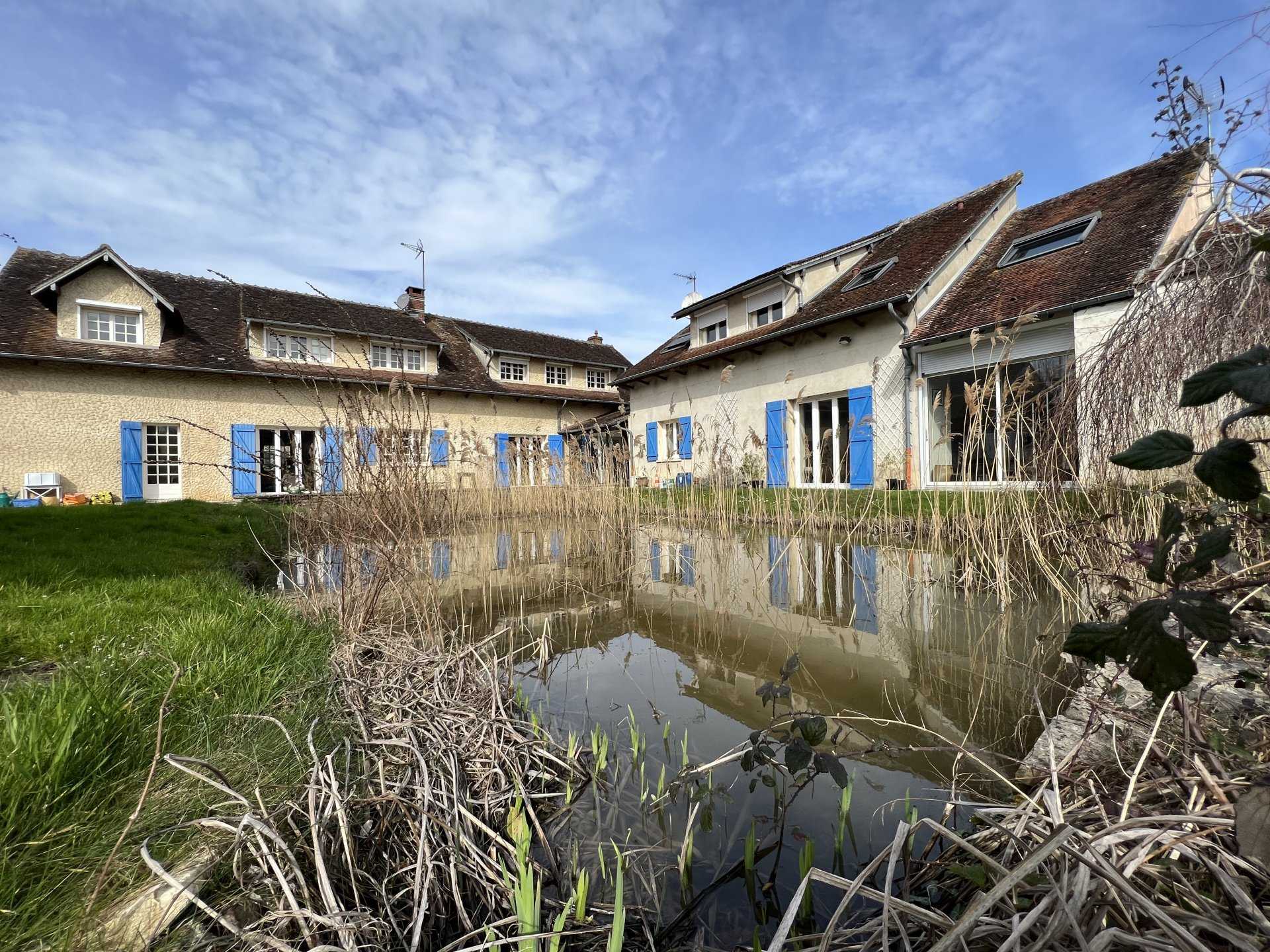 Dom w Villefargeau, Bourgogne-Franche-Comte 11643119