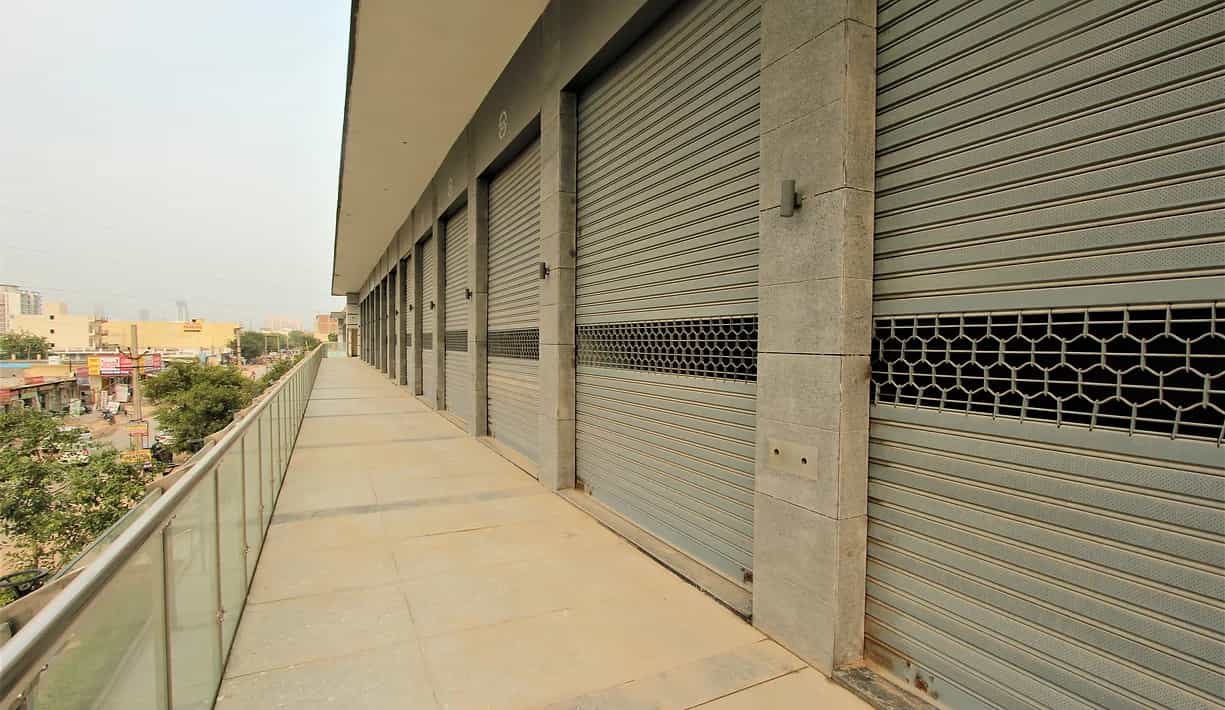 Detailhandel in Narsinghpur, Main Branch Road 11643389