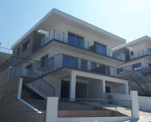 House in Τάλα, Baf 11643860