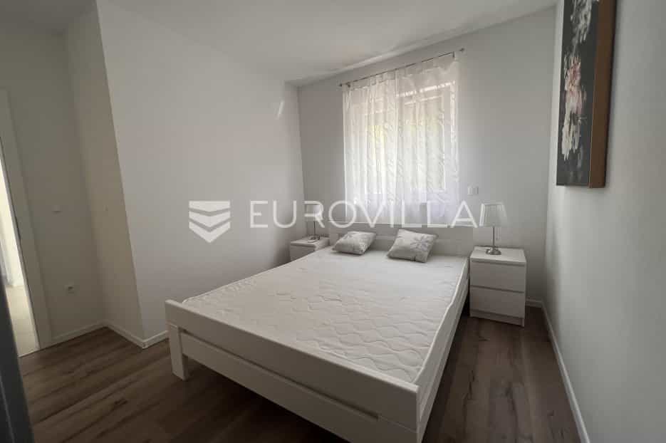σπίτι σε Buroli, Istarska županija 11644171