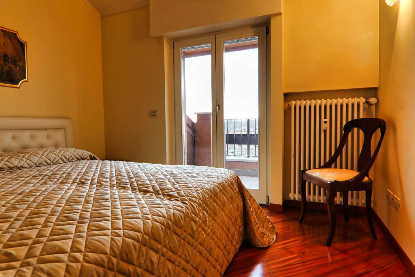 Condominium in Desenzano del Garda, Lombardy 11644305