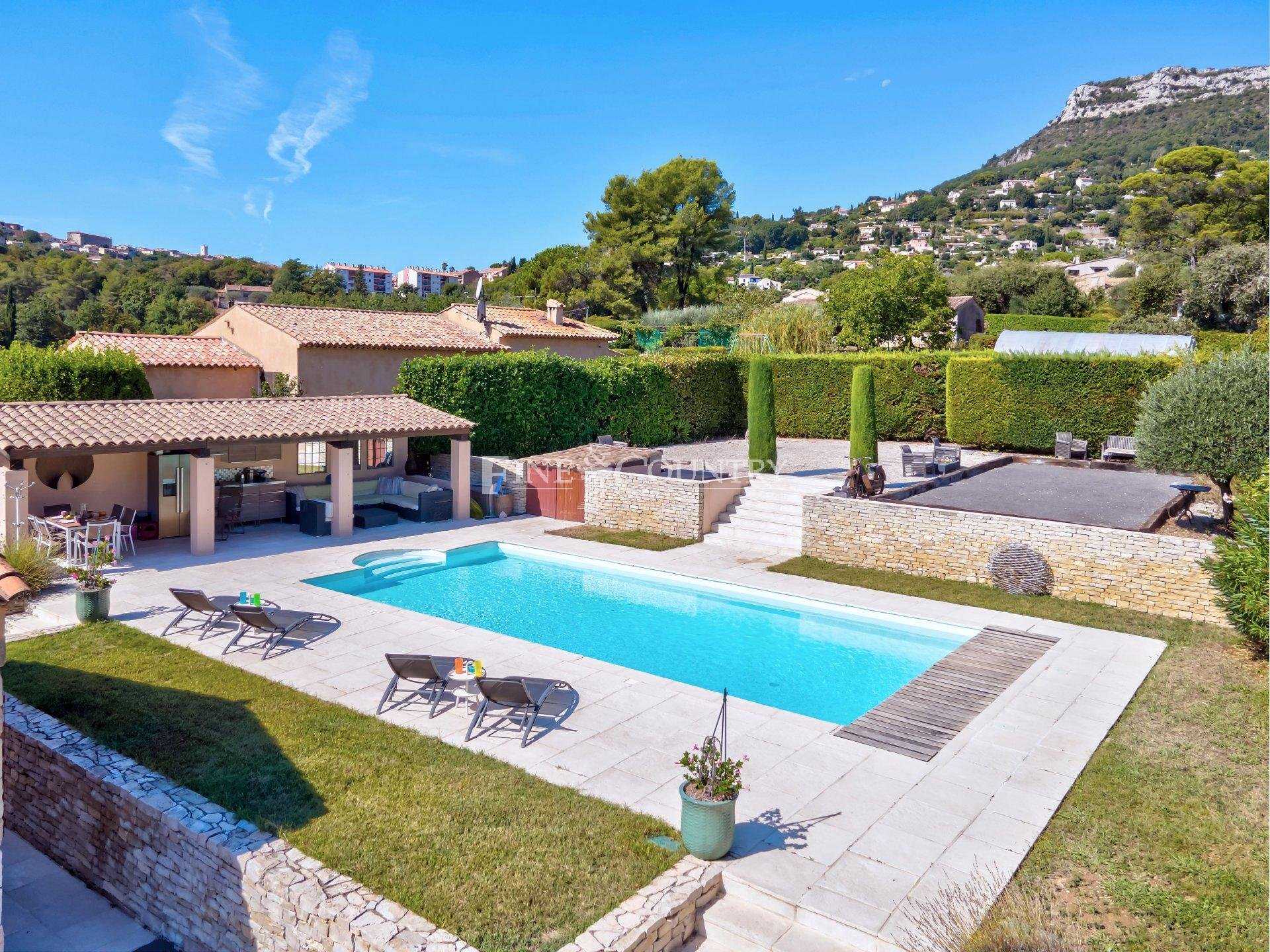 rumah dalam Vence, Provence-Alpes-Côte d'Azur 11644629