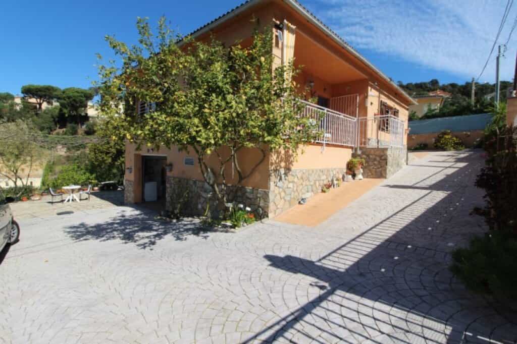 σπίτι σε Vidreres, Catalunya 11644790