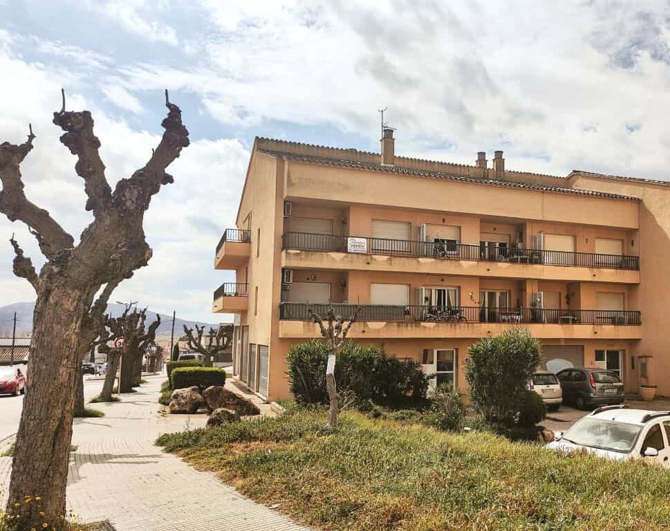 Condominium in La Escala, Catalonia 11644800