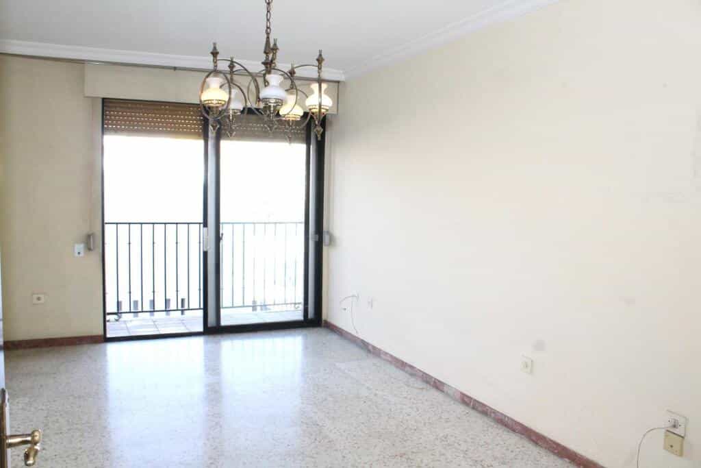 Condominium in Sevilla, Andalusia 11644801