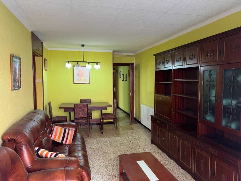 公寓 在 Cerdanyola del Vallès, Catalunya 11644837