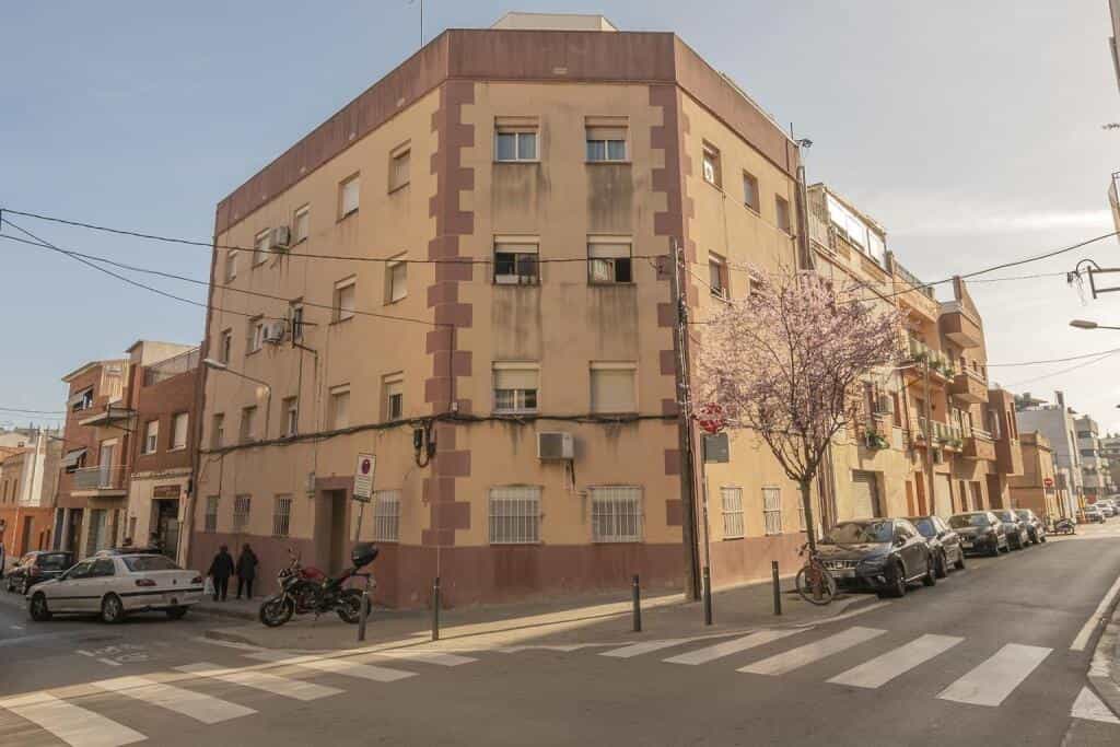 Condominium in Viladecans, Catalunya 11644838