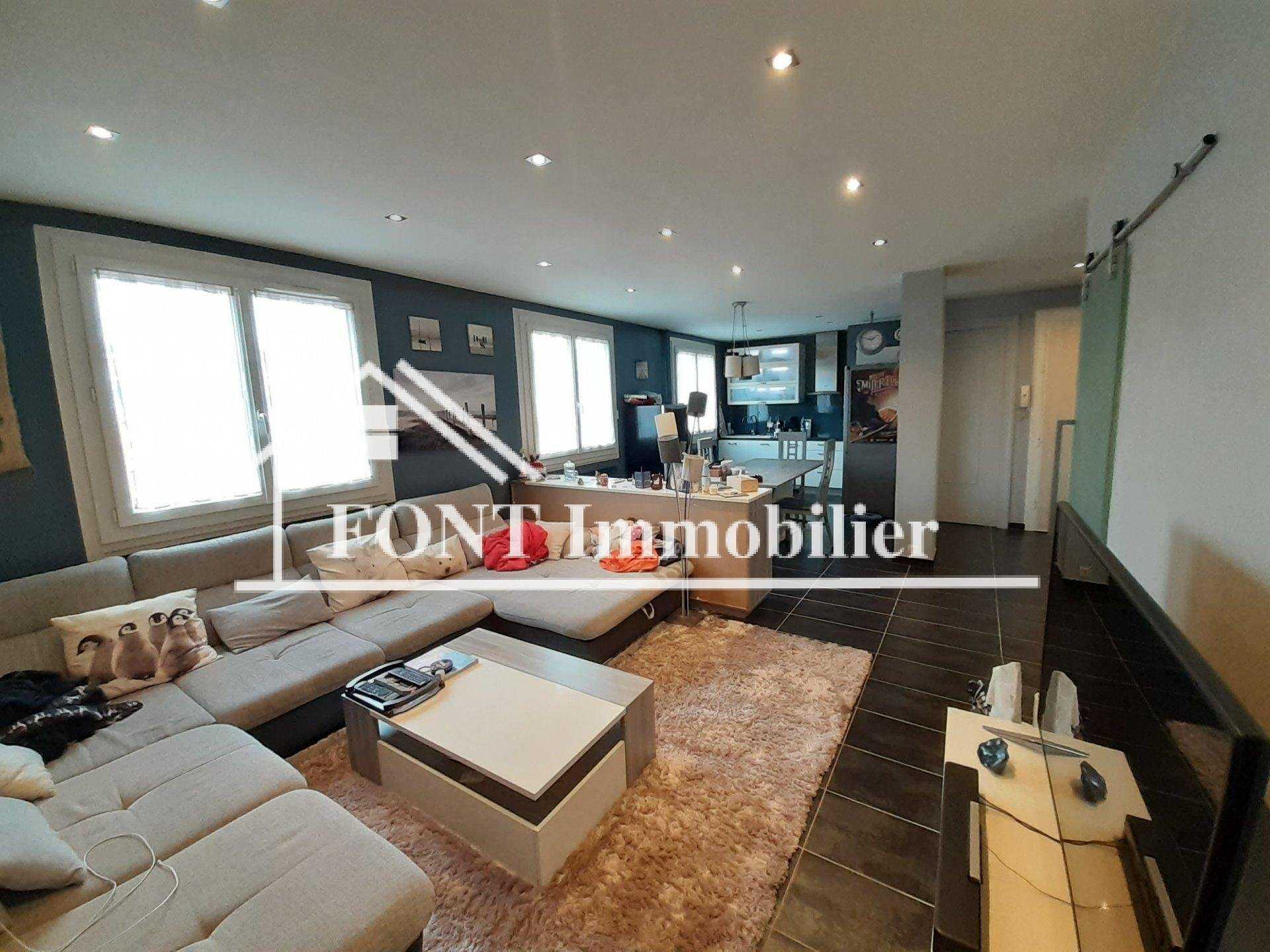 Condominium in Saint-Chamond, Auvergne-Rhone-Alpes 11644862